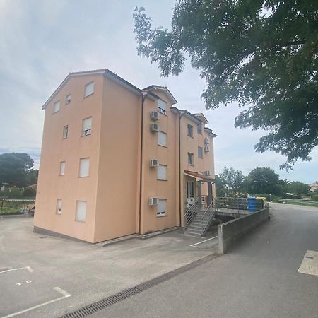 Apartment Noel Fažana Zewnętrze zdjęcie